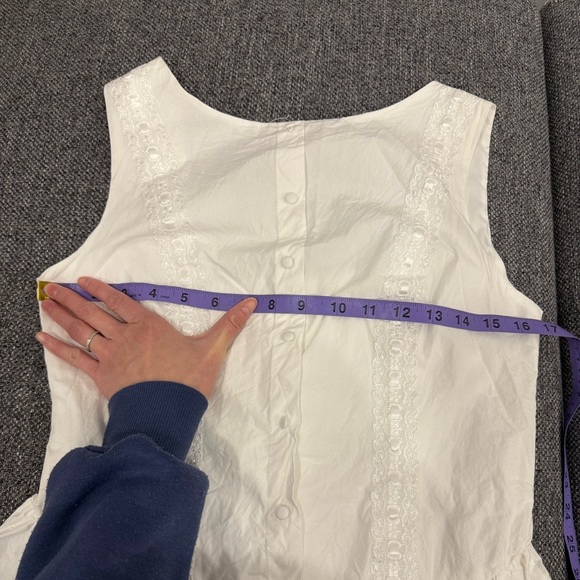 Elegant White lace mini Dress - Picture 7 of 10